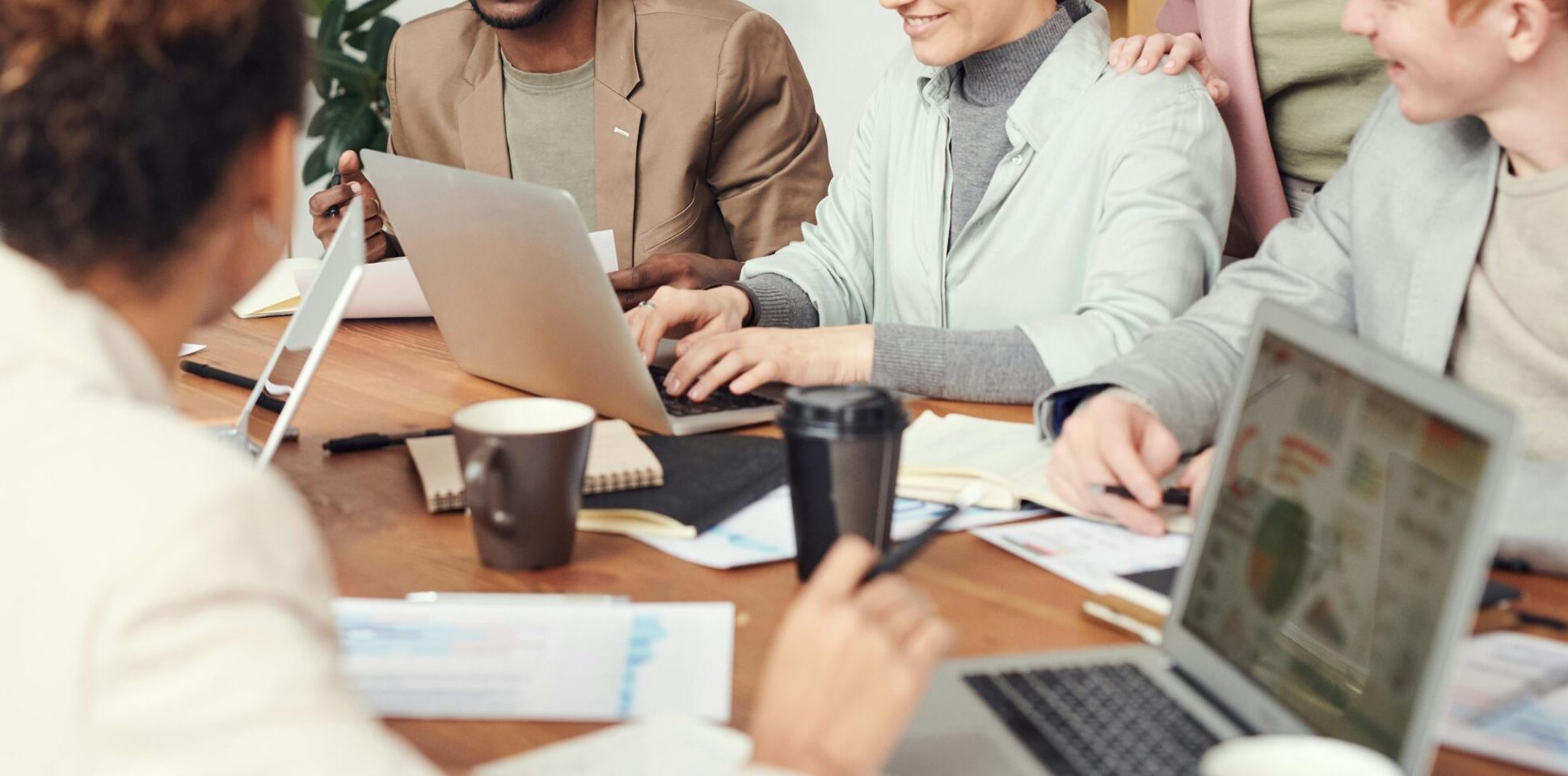 Holding familiar, vantagens jurídicas e sucessórias para empresas